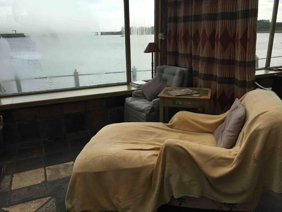 Wood Quay - A Truly Unique, Seafront Experience! Villa Carlingford Bagian luar foto